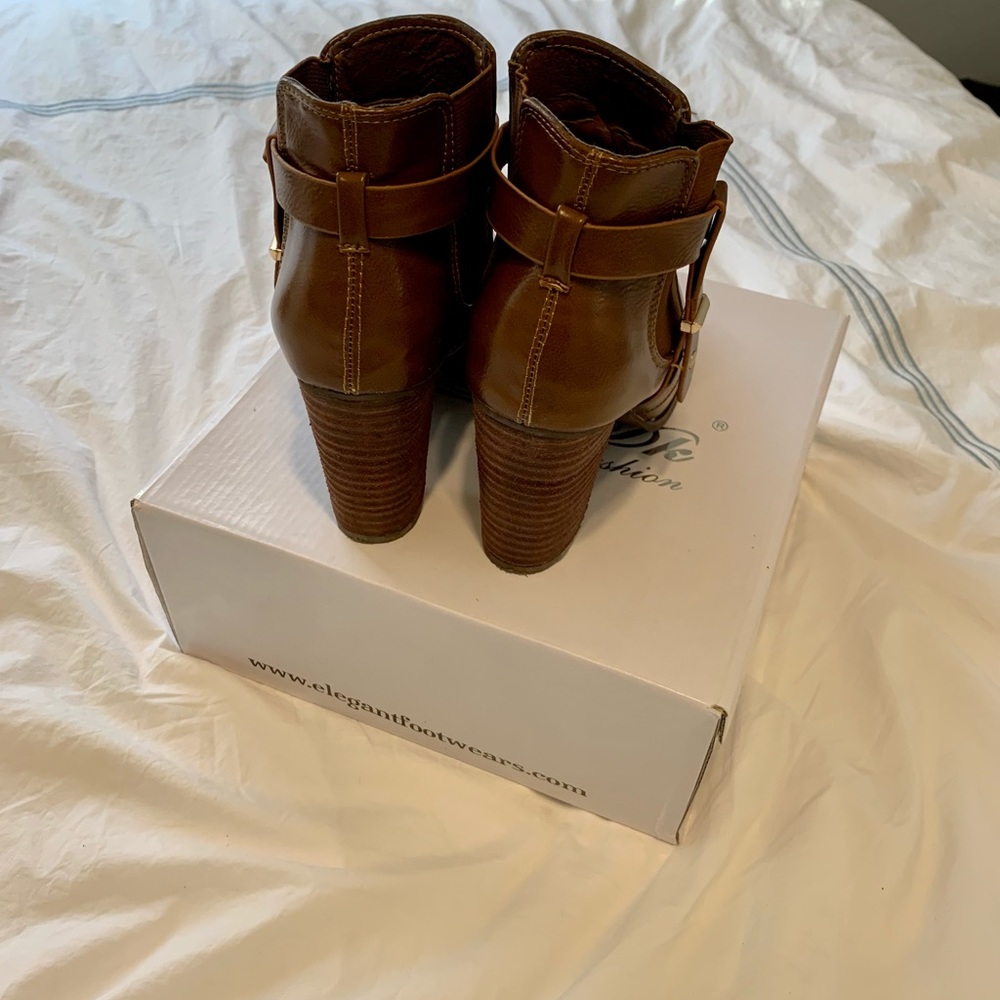 Elegant Footwear high heeled boots
